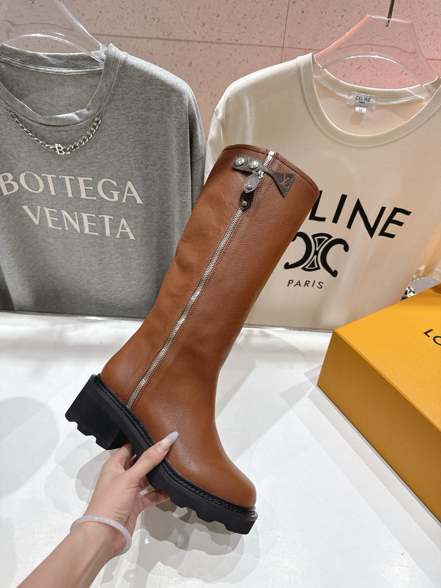 高版本出厂 LOUIS VUITTON 25ss LV驴牌新款英伦风帅气马丁靴长靴楦型百搭瘦脚yyds.