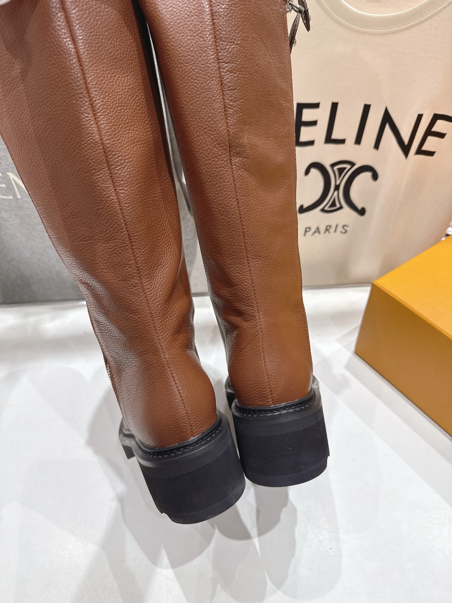 高版本出厂 LOUIS VUITTON 25ss LV驴牌新款英伦风帅气马丁靴长靴楦型百搭瘦脚yyds.