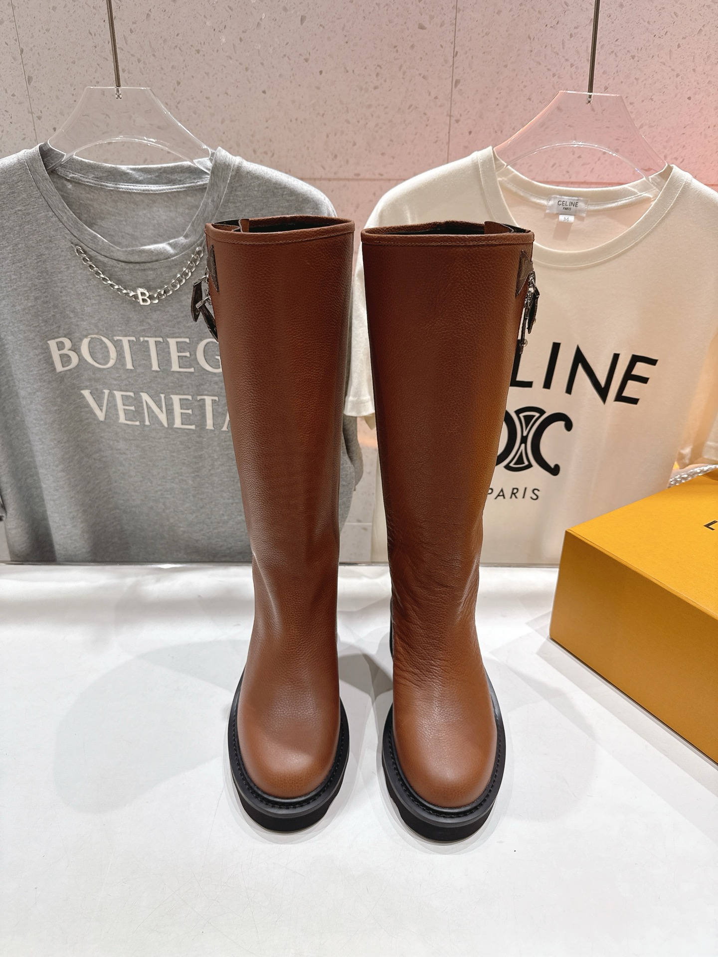 高版本出厂 LOUIS VUITTON 25ss LV驴牌新款英伦风帅气马丁靴长靴楦型百搭瘦脚yyds.