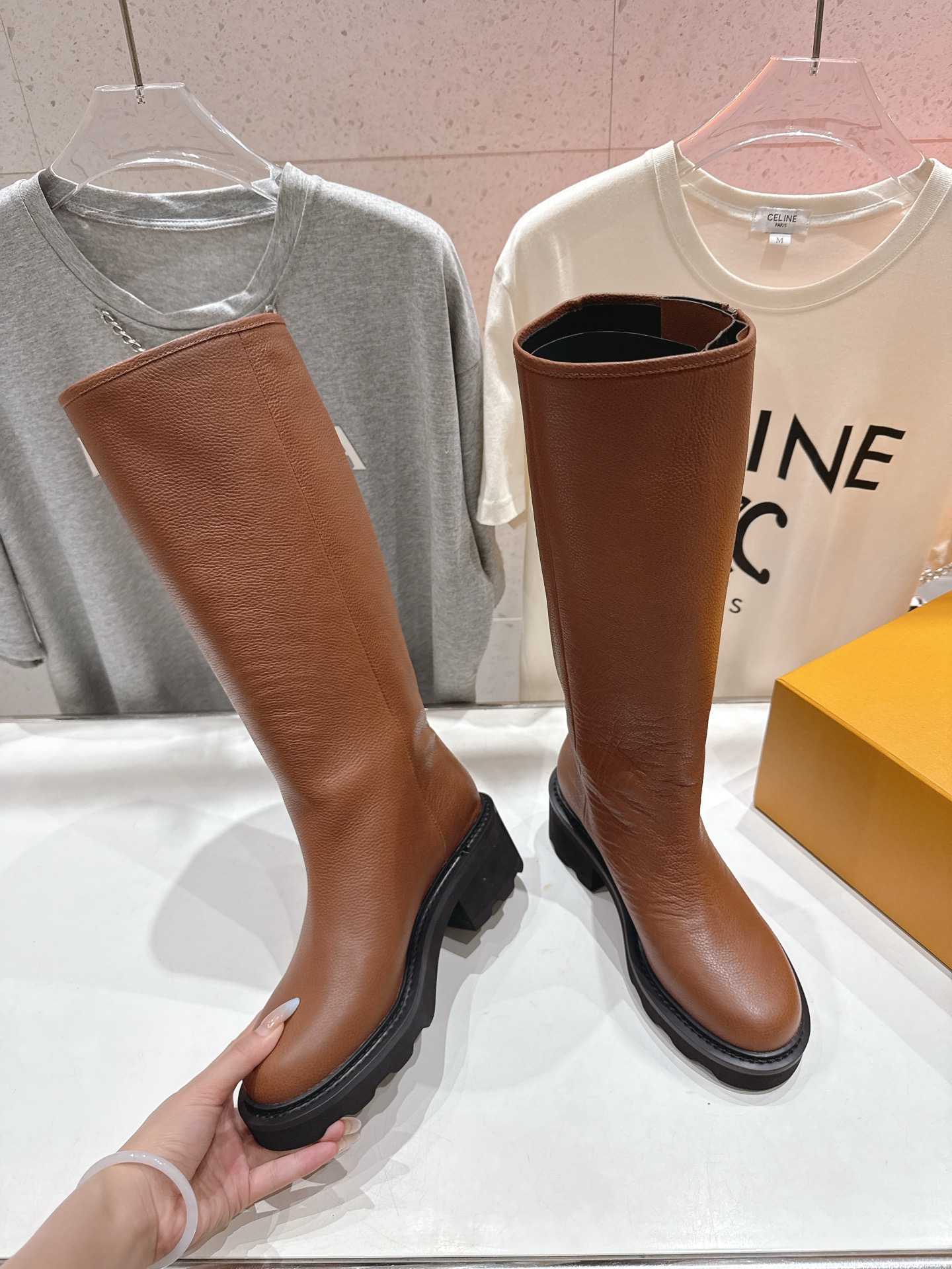 高版本出厂 LOUIS VUITTON 25ss LV驴牌新款英伦风帅气马丁靴长靴楦型百搭瘦脚yyds.