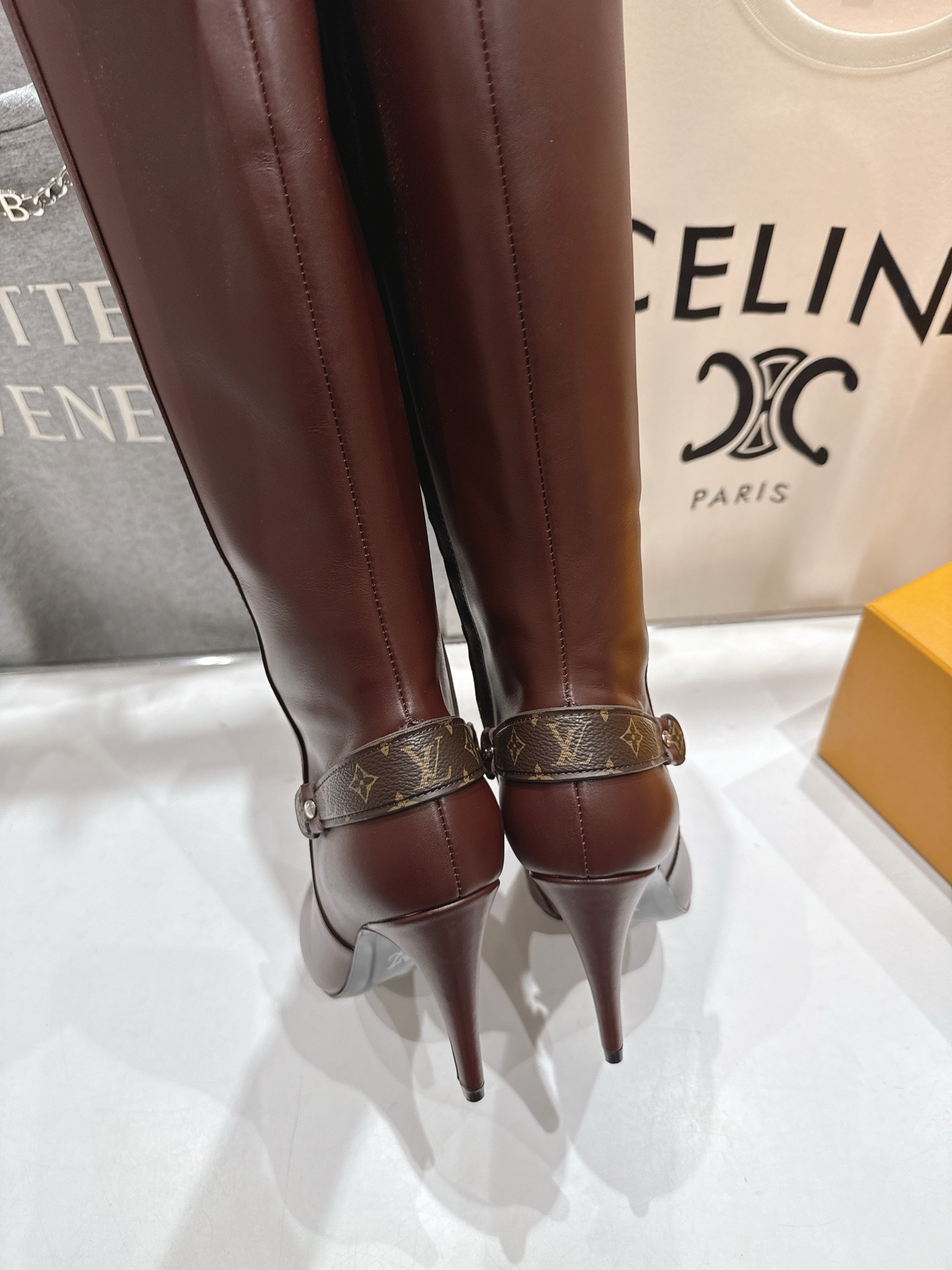 高版本出厂 LOUIS VUITTON 25ss LV驴牌秋冬新款高跟长靴楦型百搭瘦脚yyds.造型立体