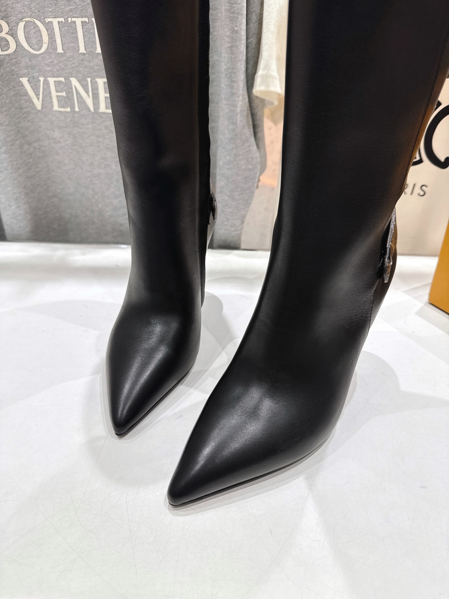 高版本出厂 LOUIS VUITTON 25ss LV驴牌秋冬新款高跟长靴楦型百搭瘦脚yyds.造型立体