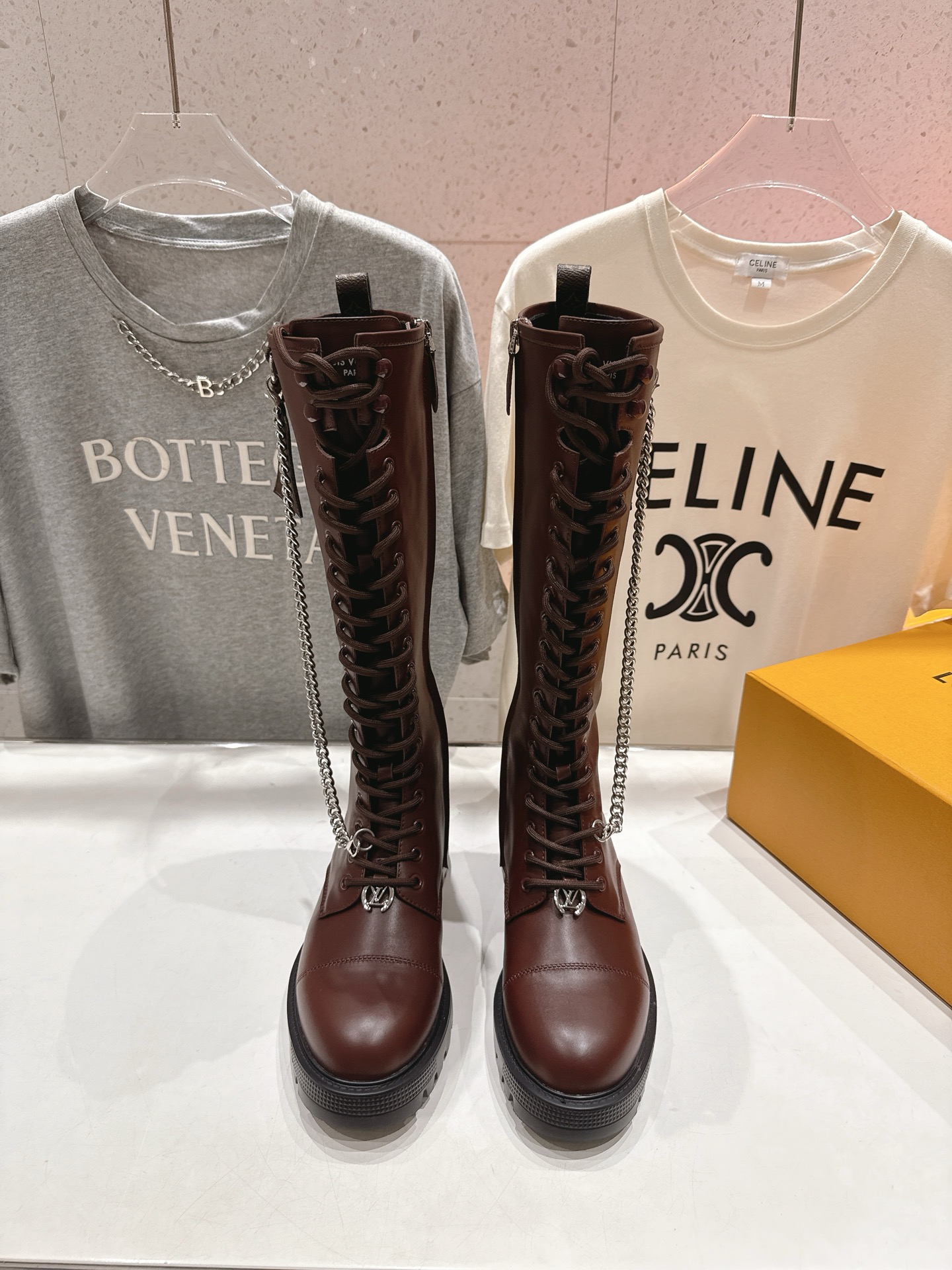 高版本出厂 LOUIS VUITTON 25ss LV驴牌新款英伦风帅气马丁靴长靴楦型百搭瘦脚yyds.