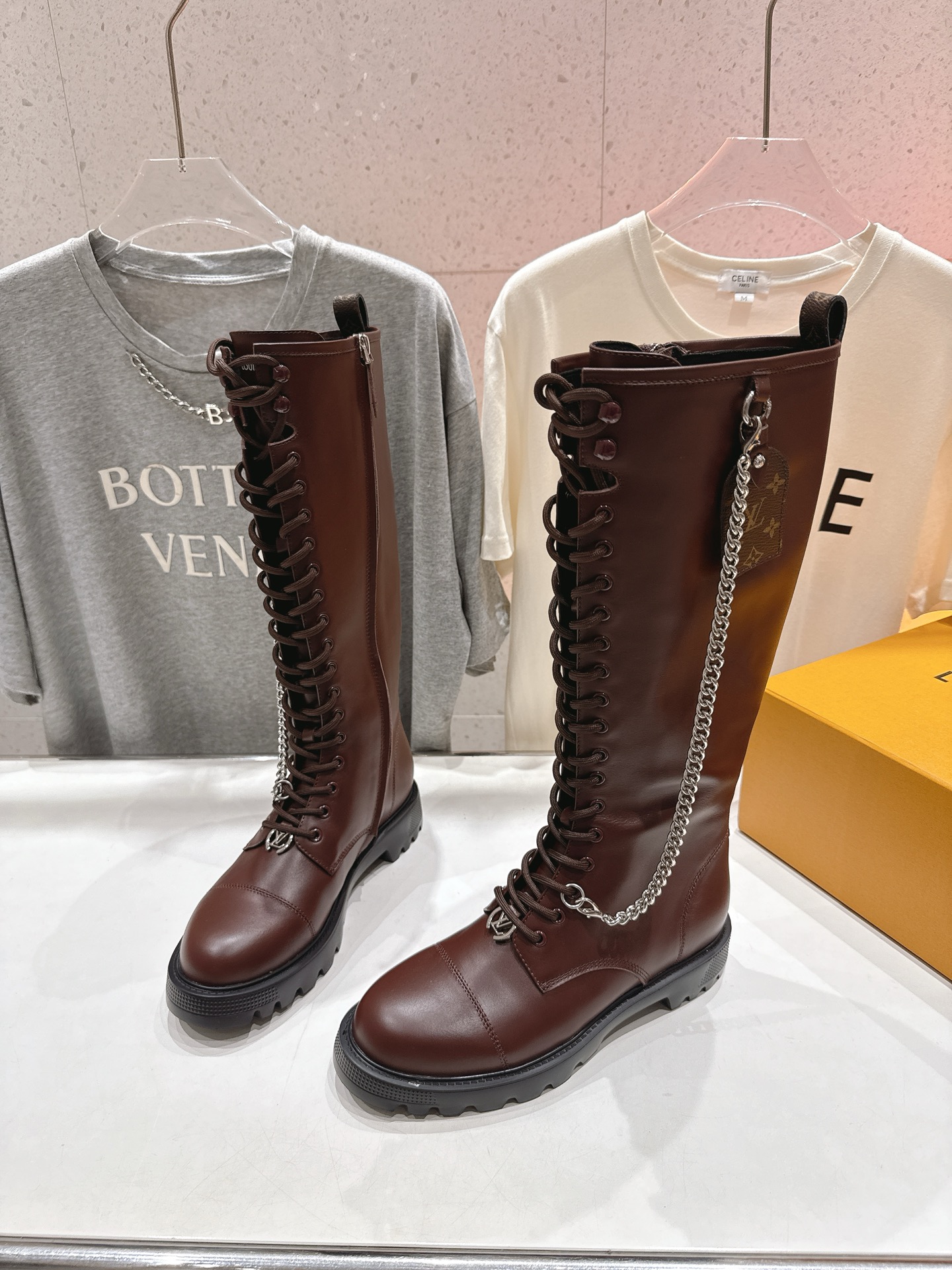 高版本出厂 LOUIS VUITTON 25ss LV驴牌新款英伦风帅气马丁靴长靴楦型百搭瘦脚yyds.