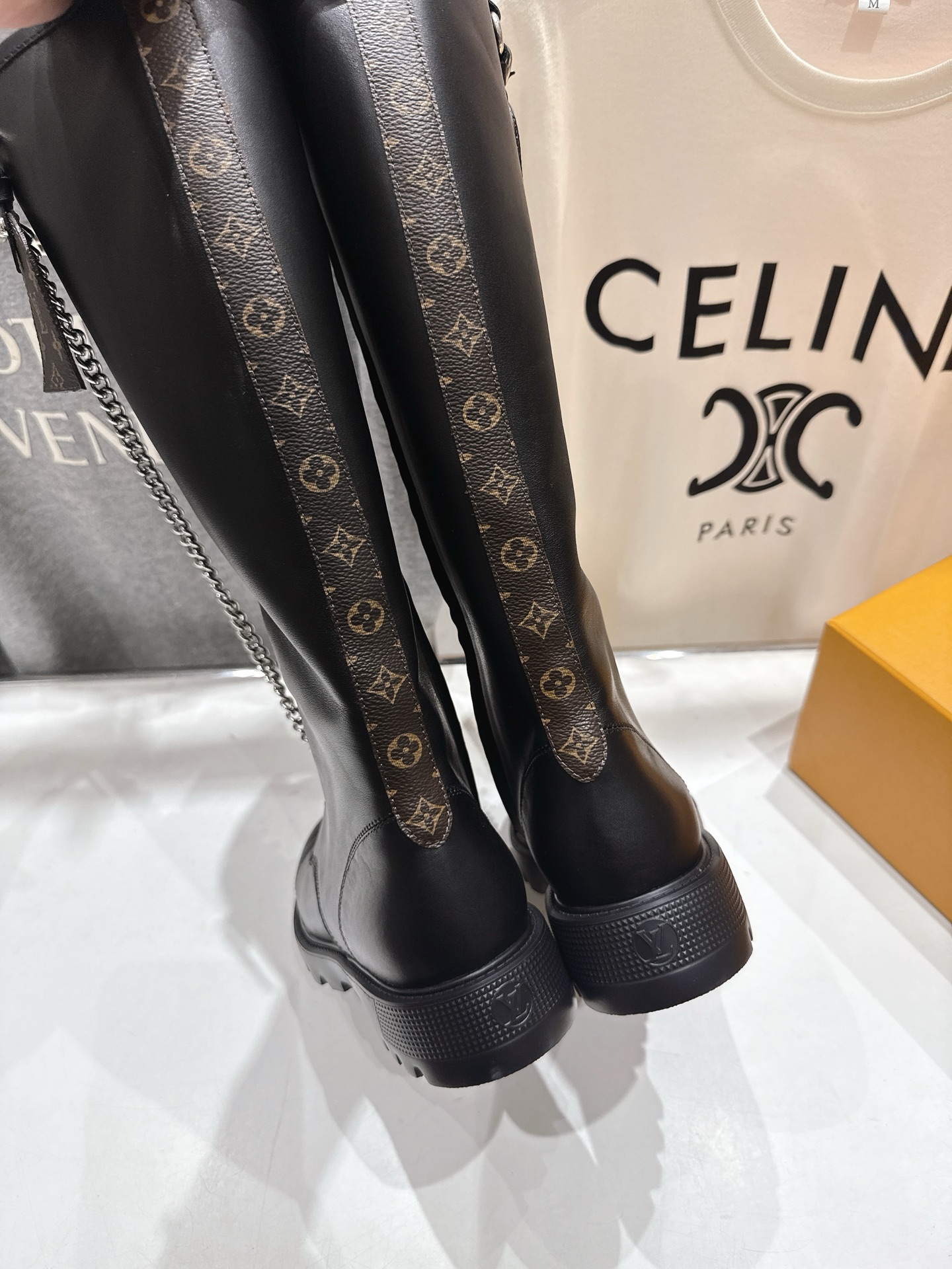 高版本出厂 LOUIS VUITTON 25ss LV驴牌新款英伦风帅气马丁靴长靴楦型百搭瘦脚yyds.