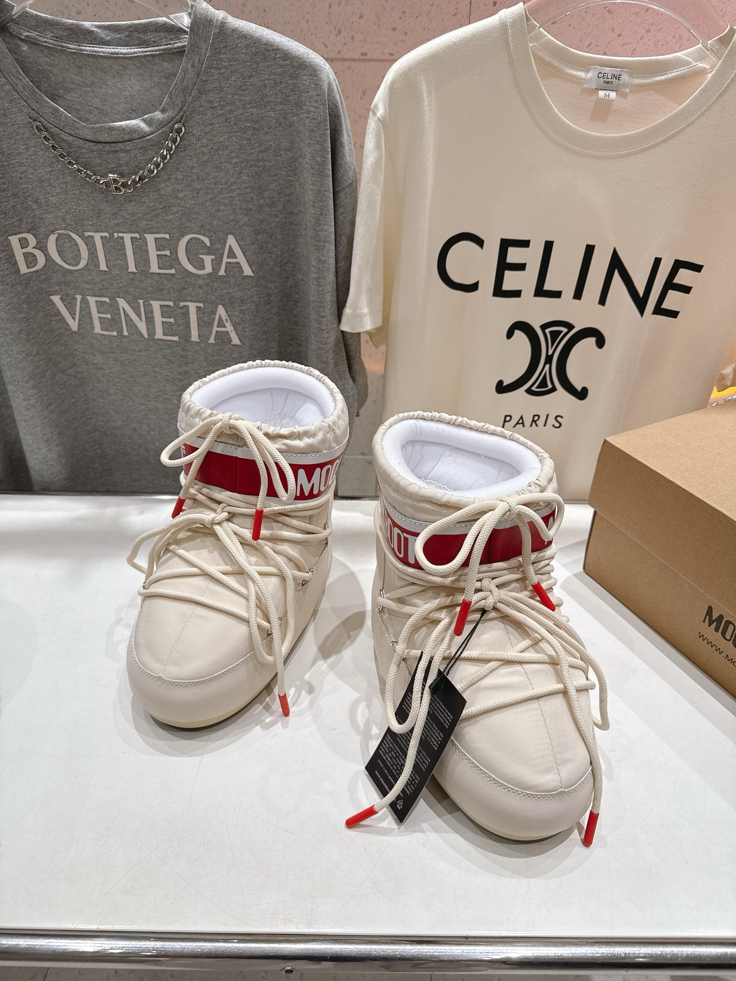 高版本出厂 爱心款 Moon Boot F060 2025ss秋冬季爆款保暖厚底雪地靴 【丑萌月亮雪地靴