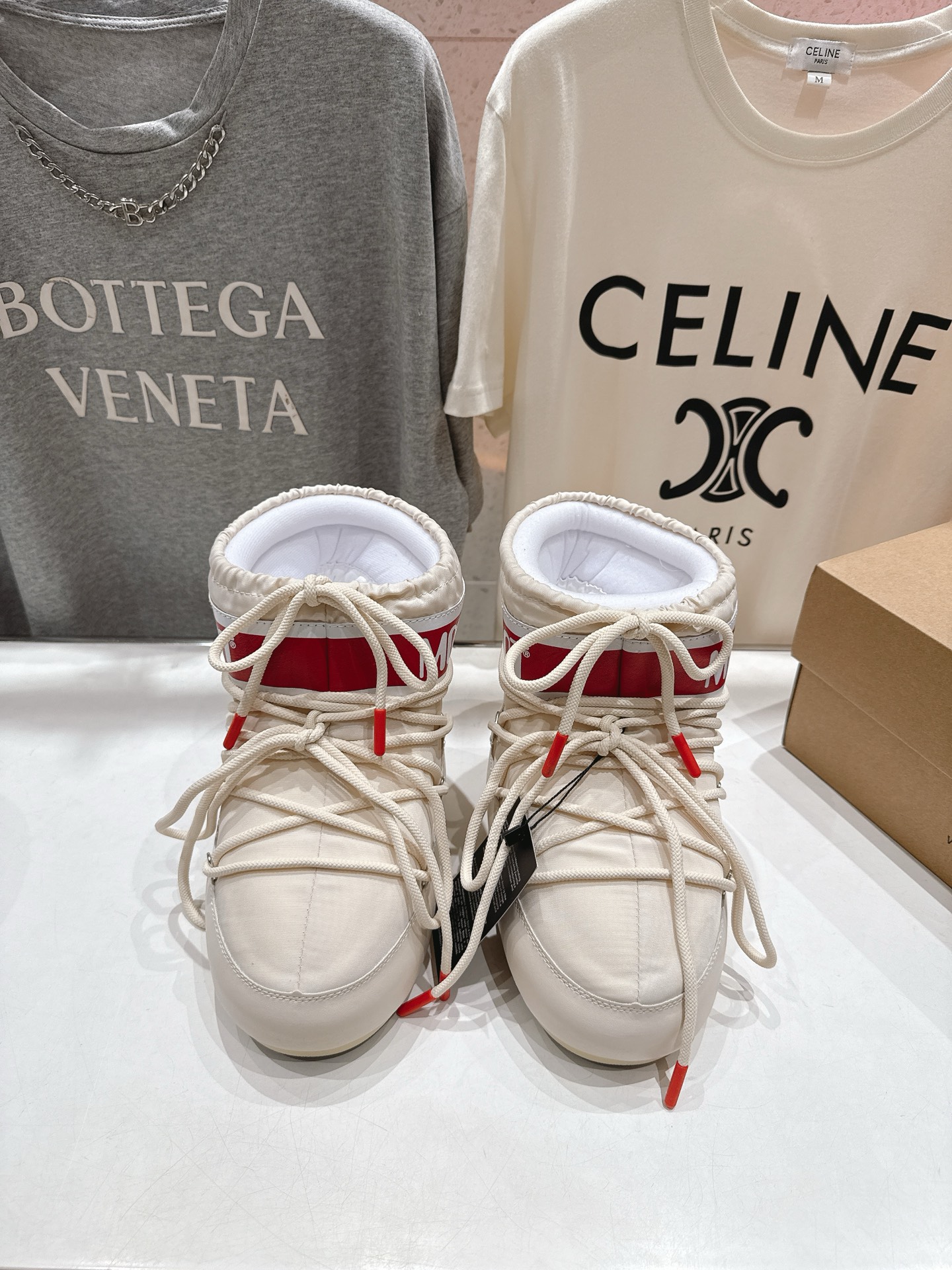 高版本出厂 爱心款 Moon Boot F060 2025ss秋冬季爆款保暖厚底雪地靴 【丑萌月亮雪地靴