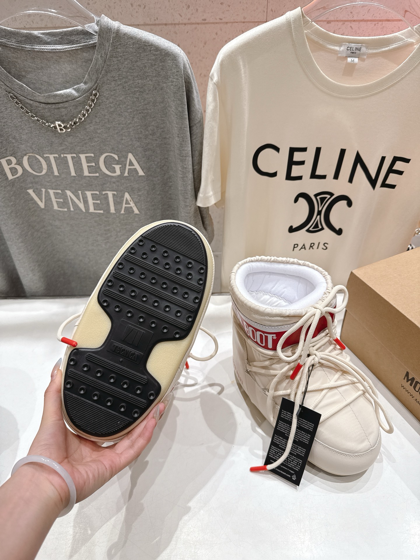 高版本出厂 爱心款 Moon Boot F060 2025ss秋冬季爆款保暖厚底雪地靴 【丑萌月亮雪地靴