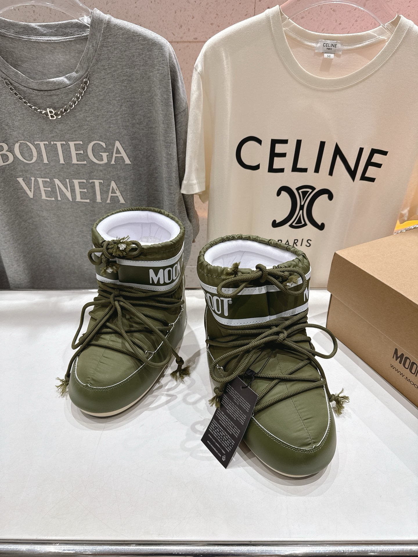 高版本出厂 Moon Boot F060 2025ss秋冬季爆款保暖厚底雪地靴 【丑萌月亮雪地靴】忘了U
