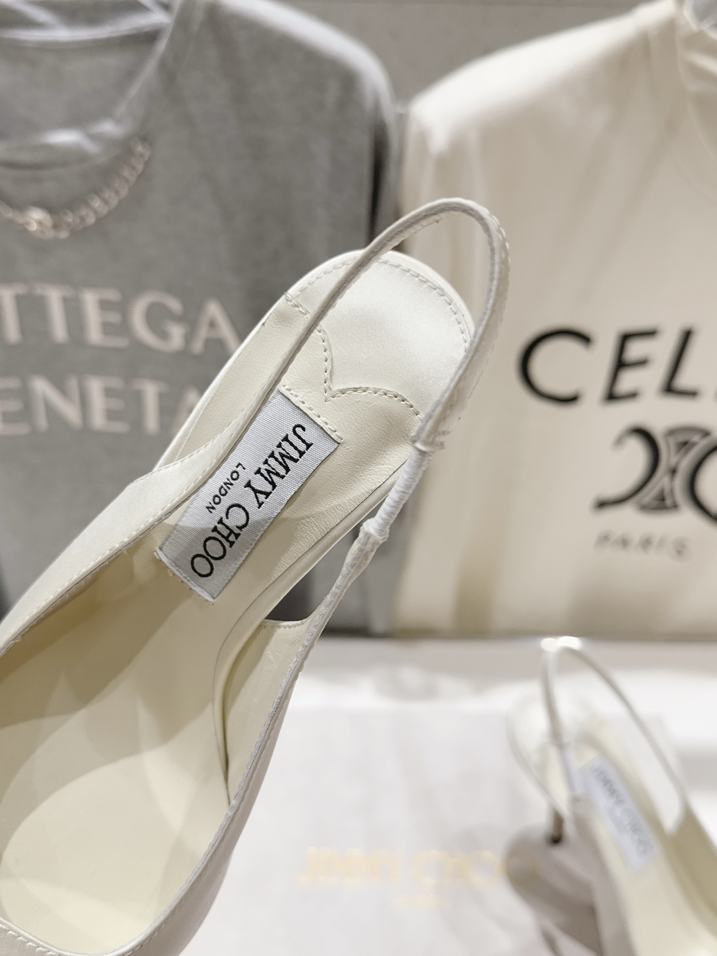 高版本出厂   JIMMY CHOO*｜JC/吉米周2026ss新款简约尖头淑女风高跟鞋凉鞋 原版套楦，完美的线条，简约