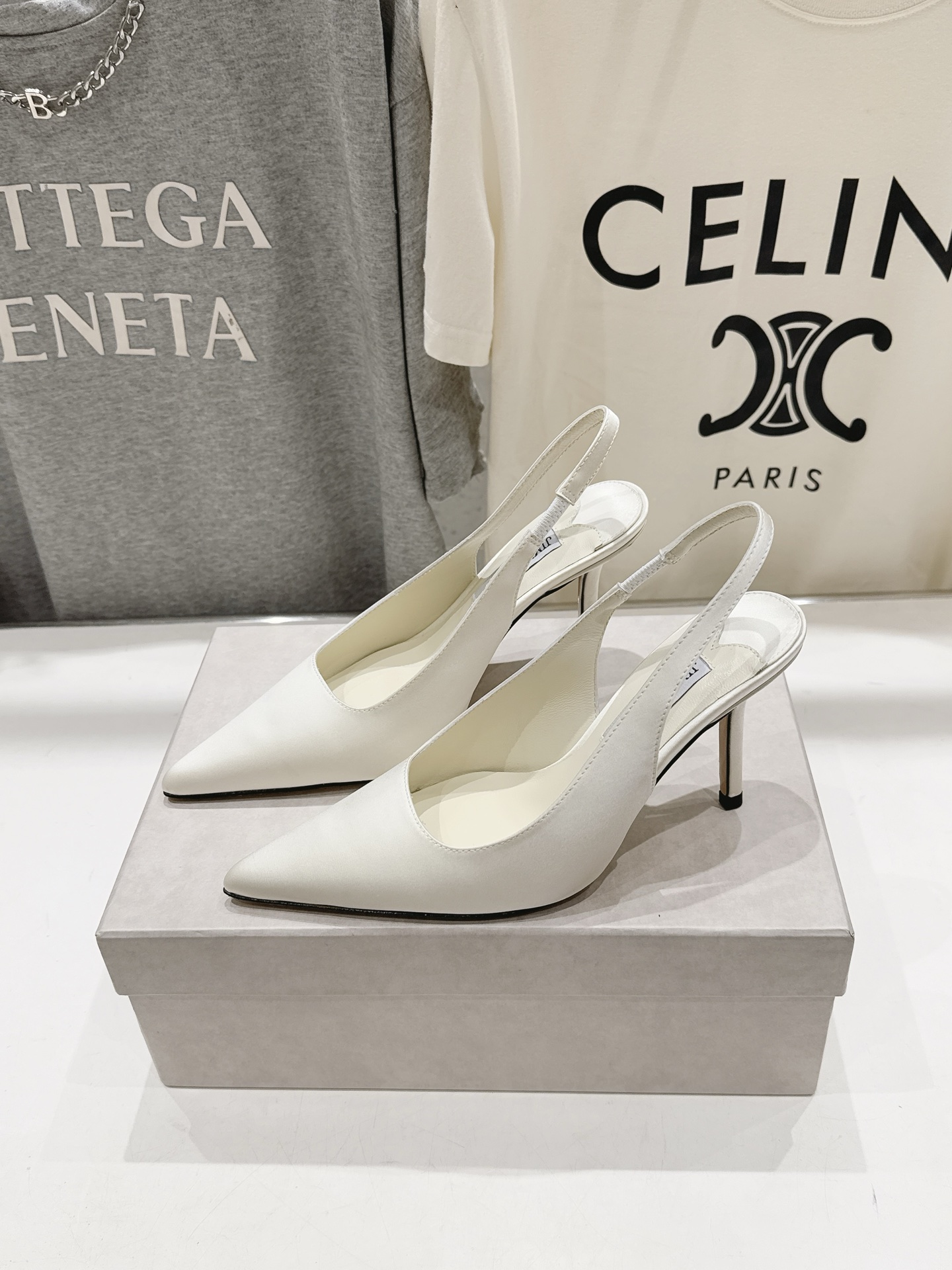 高版本出厂   JIMMY CHOO*｜JC/吉米周2026ss新款简约尖头淑女风高跟鞋凉鞋 原版套楦，完美的线条，简约