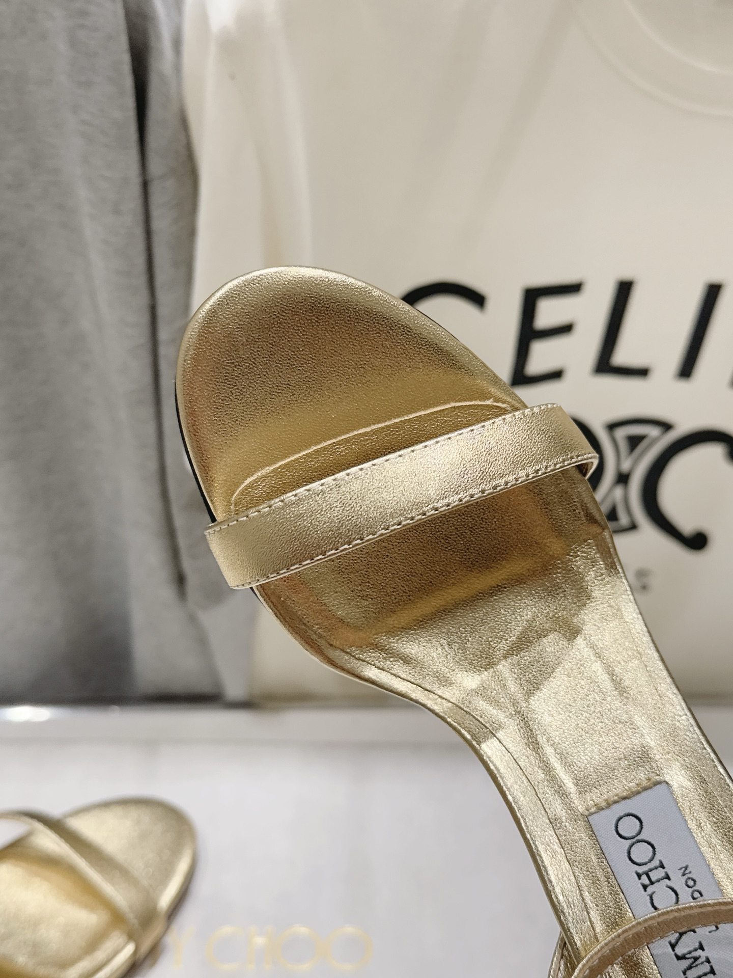 高版本出厂   JIMMY CHOO*｜JC/吉米周2026ss新款简约一字带淑女风高跟鞋凉鞋 原版套楦，完美的线条，简