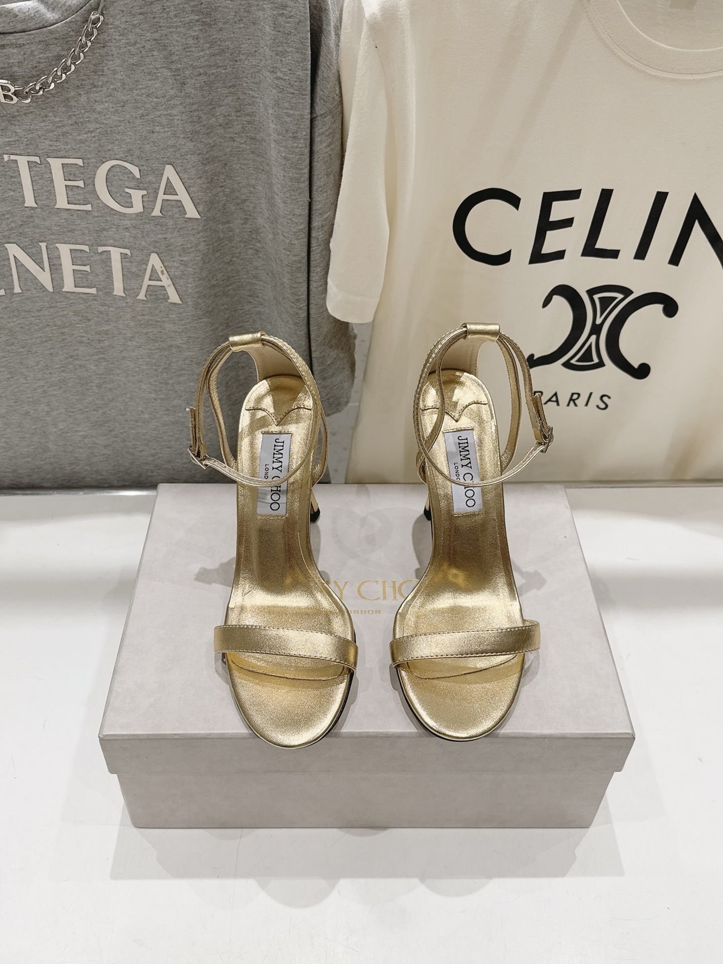 高版本出厂   JIMMY CHOO*｜JC/吉米周2026ss新款简约一字带淑女风高跟鞋凉鞋 原版套楦，完美的线条，简