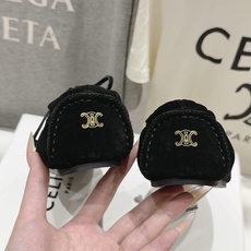 高版本出厂 Celine/赛琳F037 26ss/专柜新款仙女风平底一脚蹬休闲鞋单鞋玛丽珍乐福鞋~ 各路博主纷纷亮出 高版本出厂 Celine/赛琳F037 26ss/专柜新款仙女风平底一脚蹬休闲鞋单鞋玛丽珍乐福鞋~ 各路博主纷纷亮出