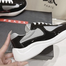 高版本出厂 男码+10 Prada/普拉达F023 2026ss新款系带情侣款厚底透气休闲运动鞋 这款运动鞋延 高版本出厂 男码+10 Prada/普拉达F023 2026ss新款系带情侣款厚底透气休闲运动鞋 这款运动鞋延