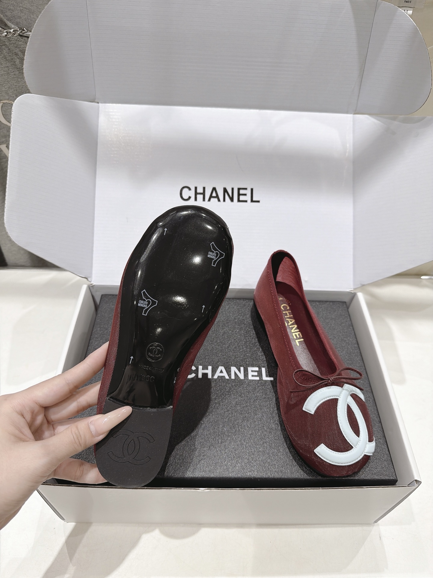 高版本出厂 CHANEL*香奈儿F022 |小香2026/𝐒𝐒 𝐧𝐞𝐰新款玛丽珍平底鞋康鹏鞋芭蕾舞鞋 法式风情的玛丽珍 高版本出厂 CHANEL*香奈儿F022 |小香2026/𝐒𝐒 𝐧𝐞𝐰新款玛丽珍平底鞋康鹏鞋芭蕾舞鞋 法式风情的玛丽珍
