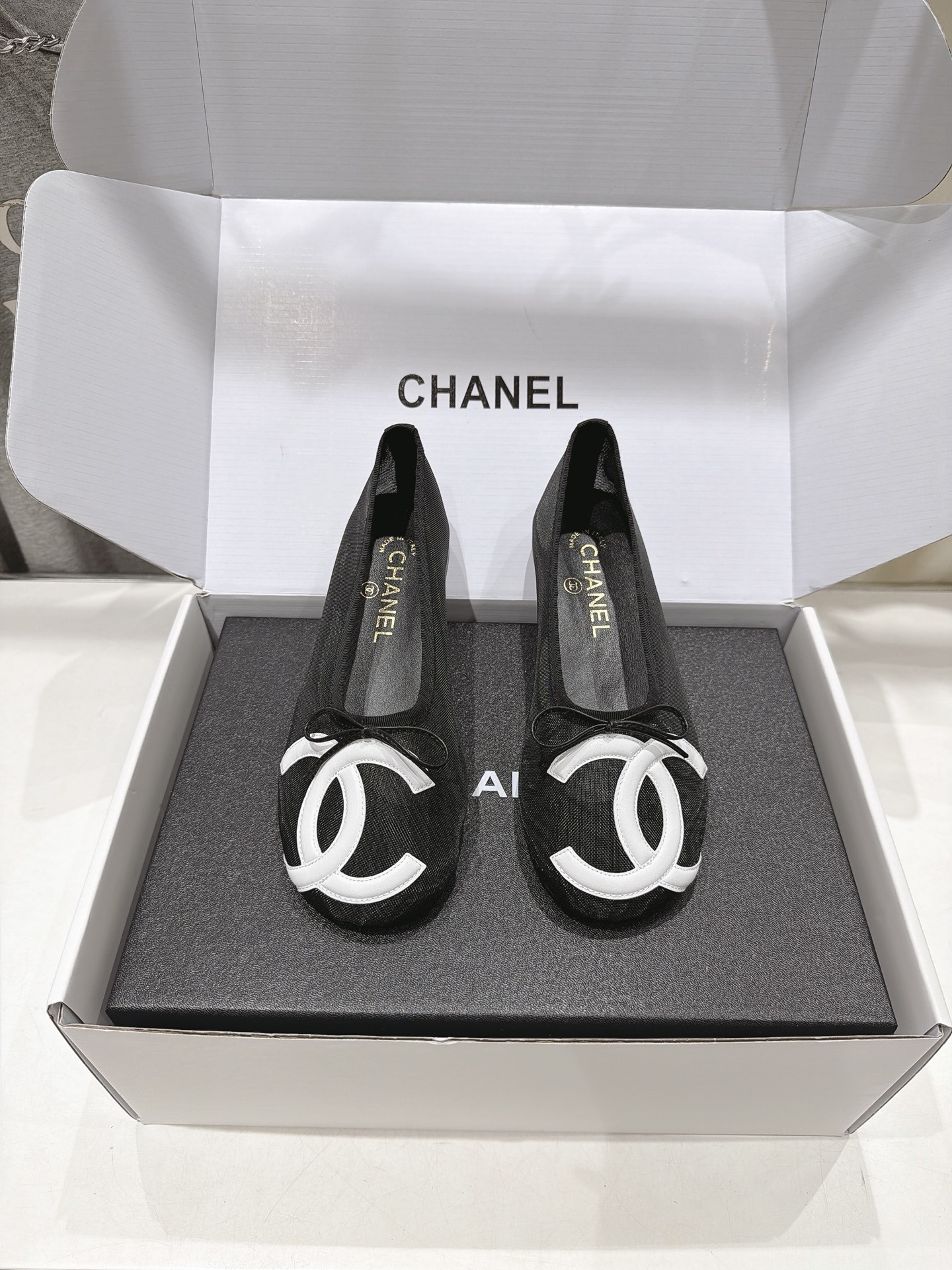 高版本出厂 CHANEL*香奈儿F022 |小香2026/𝐒𝐒 𝐧𝐞𝐰新款玛丽珍平底鞋康鹏鞋芭蕾舞鞋 法式风情的玛丽珍 高版本出厂 CHANEL*香奈儿F022 |小香2026/𝐒𝐒 𝐧𝐞𝐰新款玛丽珍平底鞋康鹏鞋芭蕾舞鞋 法式风情的玛丽珍