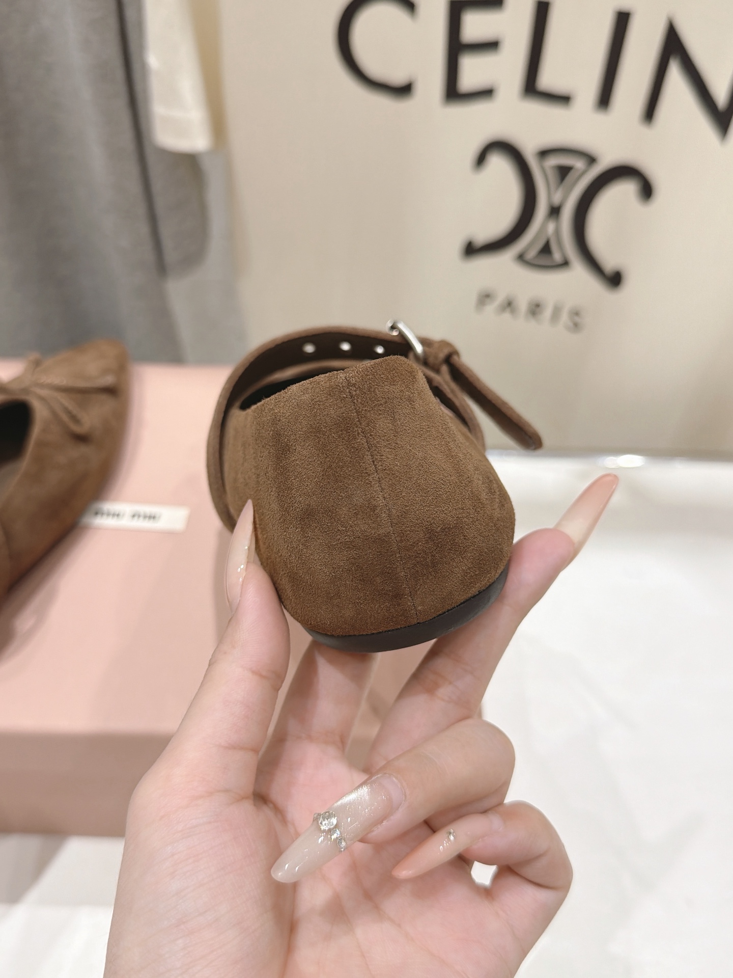 高版本出厂价 MiuMiu/缪缪F033 2026ss秋冬新款尖头玛丽珍平底鞋单鞋 非常低调的一款单鞋 乖巧减龄 上 高版本出厂价 MiuMiu/缪缪F033 2026ss秋冬新款尖头玛丽珍平底鞋单鞋 非常低调的一款单鞋 乖巧减龄 上