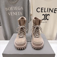 高版本出厂 男码+20 BALENCIAG*巴黎世家F046 2026ss秋冬新款情侣款毒液靴机车靴马丁靴短靴 原 高版本出厂 男码+20 BALENCIAG*巴黎世家F046 2026ss秋冬新款情侣款毒液靴机车靴马丁靴短靴 原