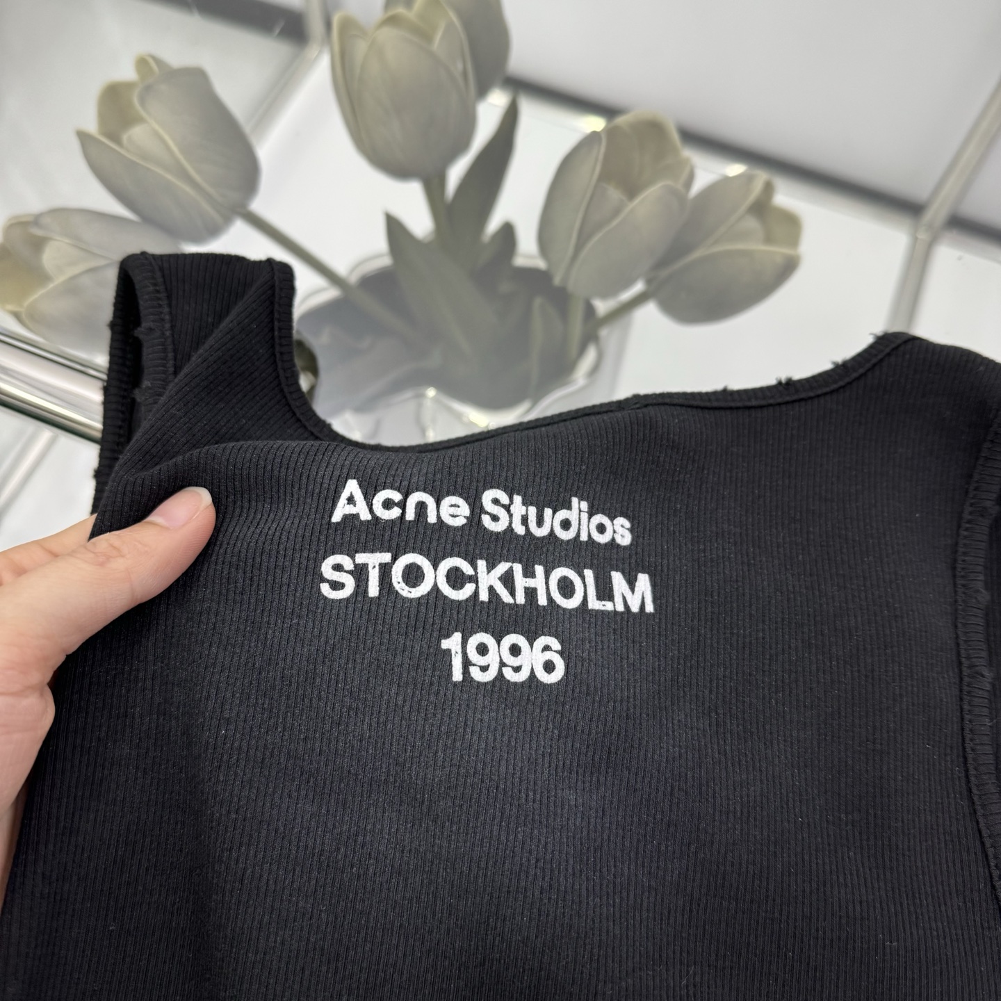 Acne Brand P322 One-Size-Fits-All Female Suit with Broken Hole Vest, Black/White, SML - 图片 5