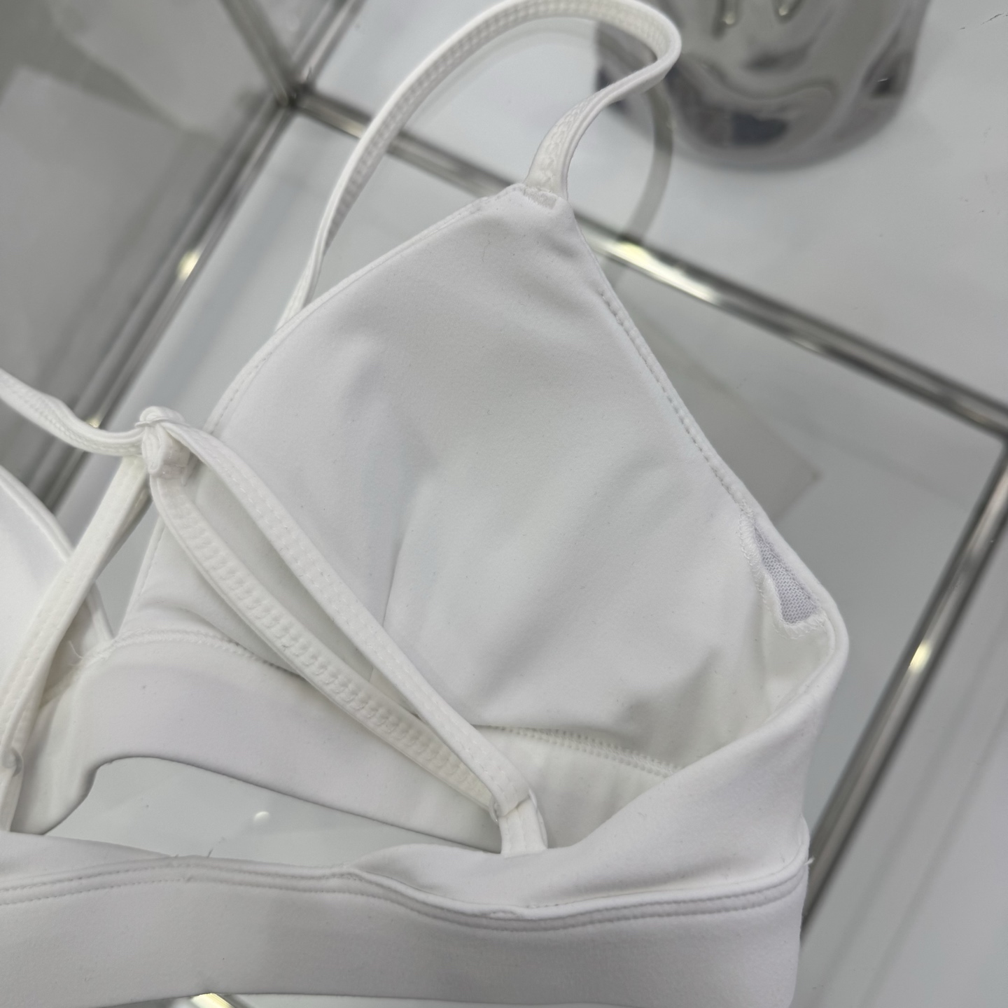 Versatile P334 Dress and Triple-Cup Sports Bra in White and Black, S M L Sizes - 图片 5