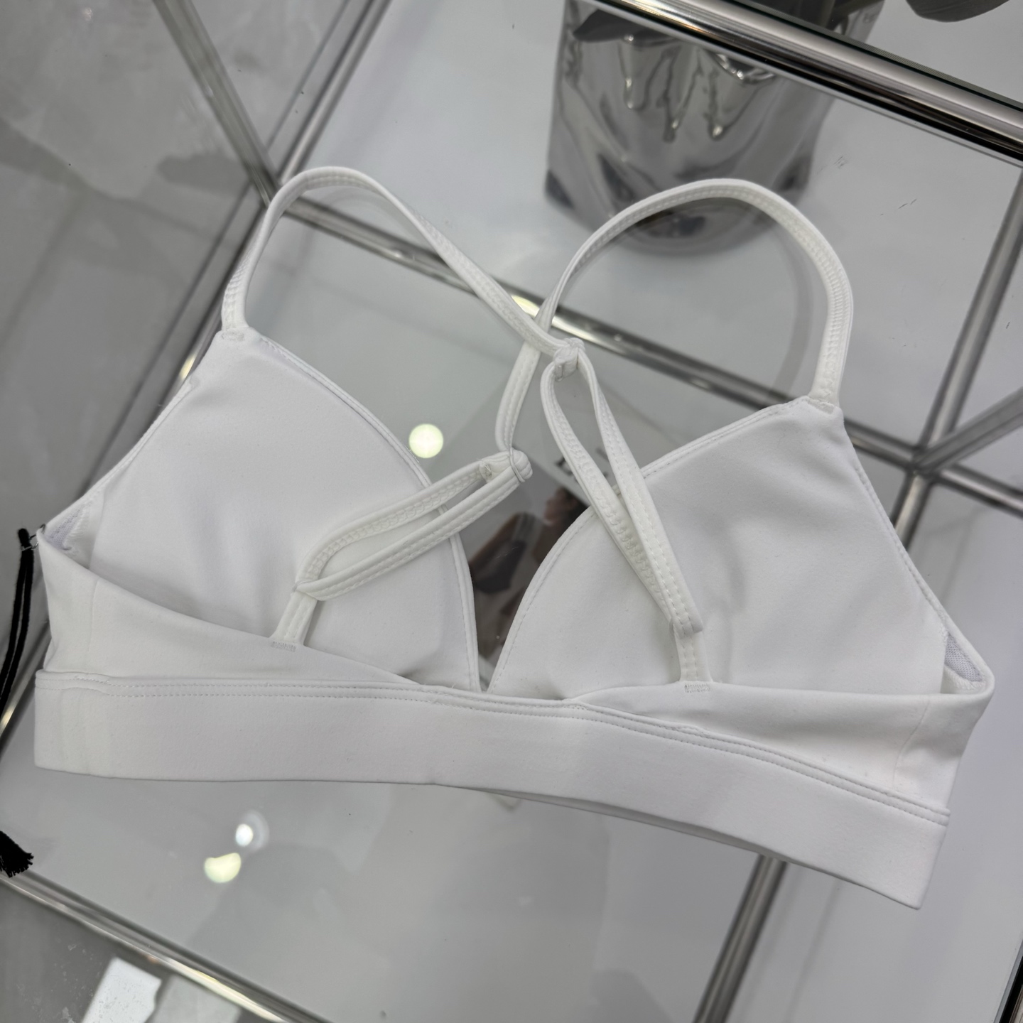 Versatile P334 Dress and Triple-Cup Sports Bra in White and Black, S M L Sizes - 图片 2