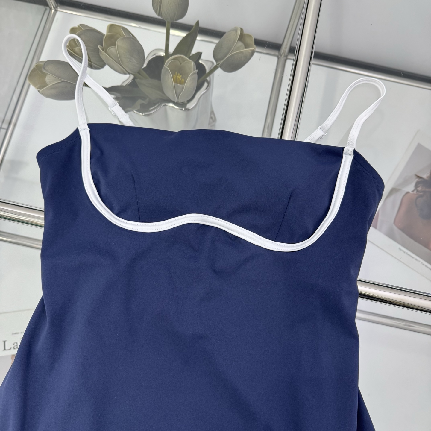 “Hard-core Female Tennis Suit with Inner Conjunction Design, Various Colors and Sizes” - 图片 2
