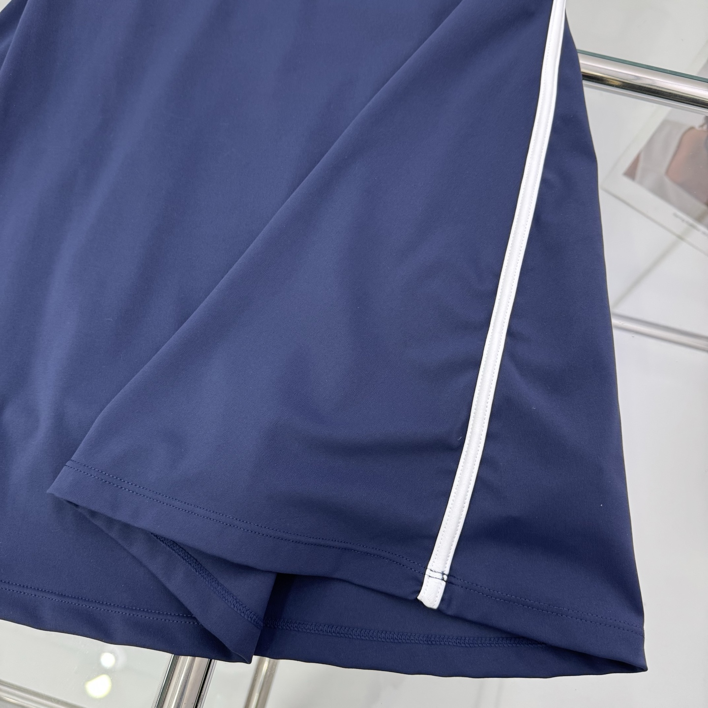 “Hard-core Female Tennis Suit with Inner Conjunction Design, Various Colors and Sizes” - 图片 8