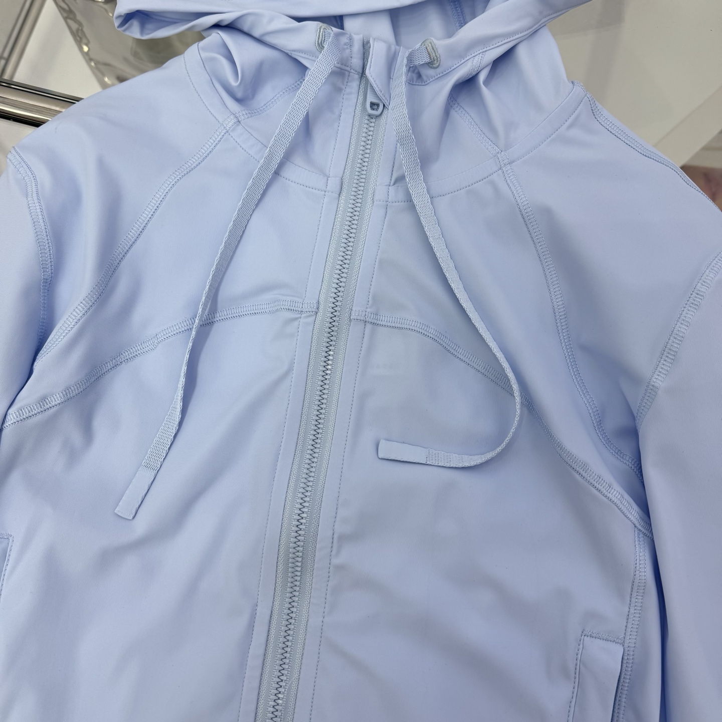 “Original One-Size-Fits-All Female Suit with Alo 25Ao Springs and Summers” - 图片 3