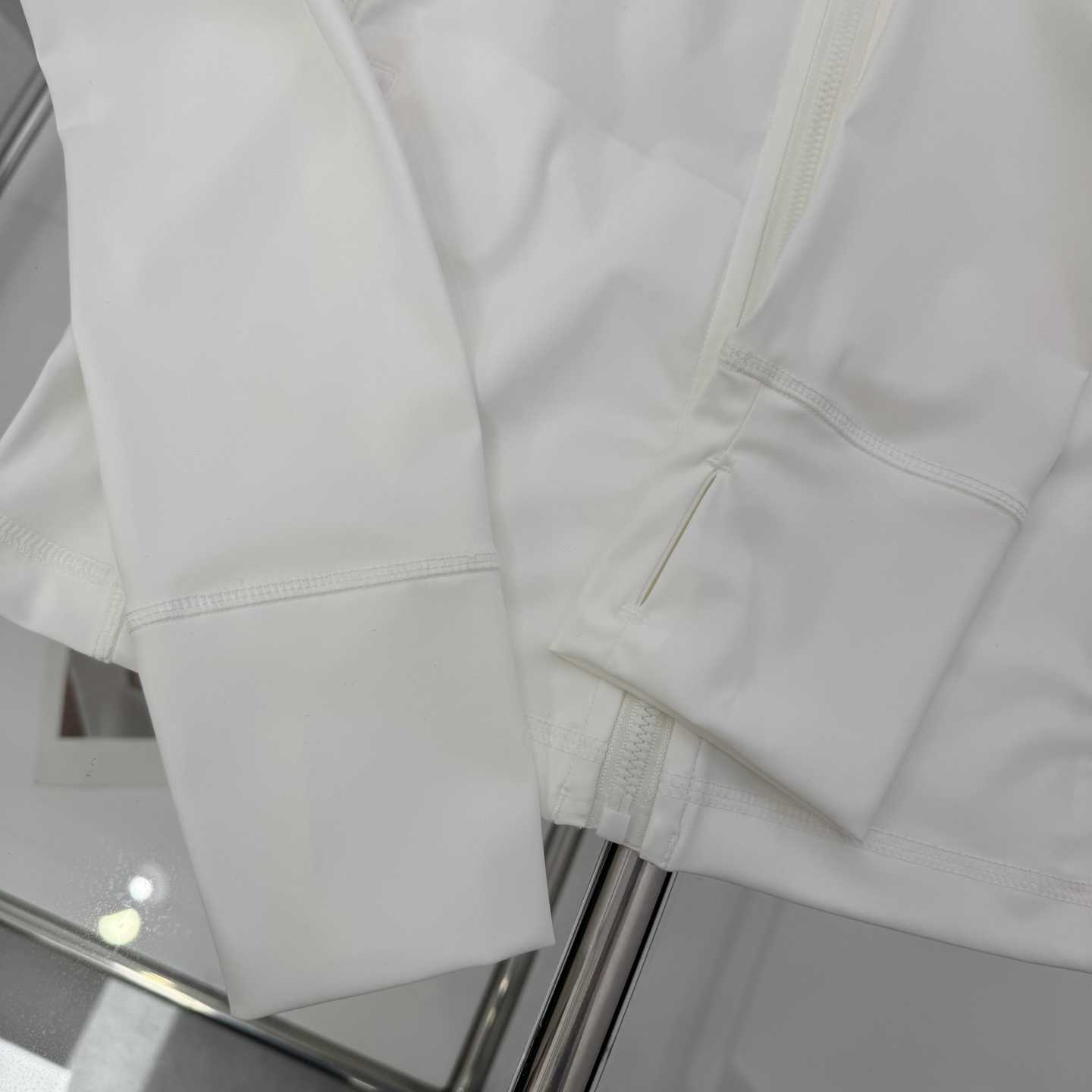 One-Size-Fits-All Female Suit with Alo 25Ao Springs and Summers: Blue, White, Black - 图片 5