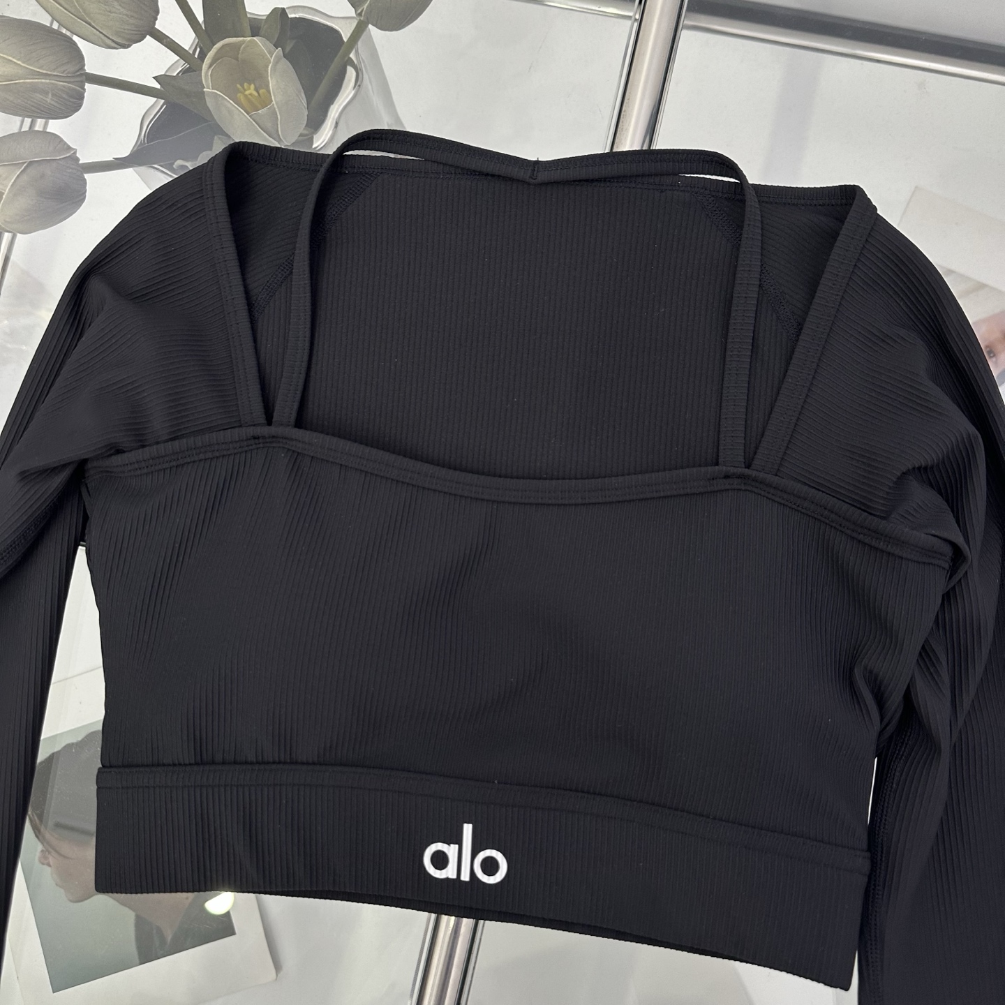 “Hard-Core Women’s Yoga Suit Set: P610 Original, Black & White, S M L Sizes” - 图片 2