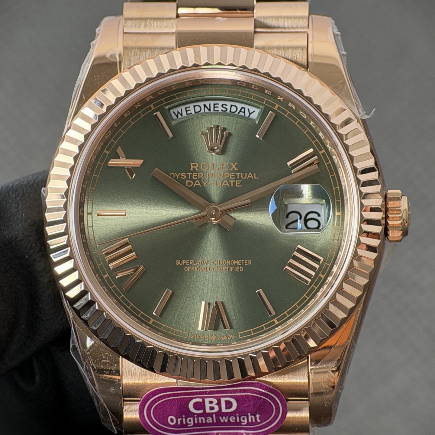 NO:946516,Produced by genuine CBD, you will get your money back!  DD olive green Rome, integrated movement, the color tone is extremely restored to the original version, and the industry's highest level of edition. The real CBD product comes with a real gold coating on the surface, supports spectroscopic instrument detection, and the gold content is well documented!  !  Reliable quality and rest assured!  !  !  ,19860909真CBD出品,掉皮包退！DD橄榄绿罗马,一体机芯,色调极致还原原版,业内高对版水准. 真CBD出品自带表层真金镀层,支持光谱仪器检测,含金量有据可查！！ 品质靠谱放心！！！,,Watch