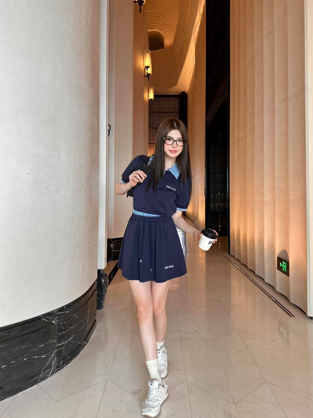 Miu Miu Conjunto de Falda y Top Bordado a Cuadros en Azul y Blanco 4 i1753452497470 9492 0 2