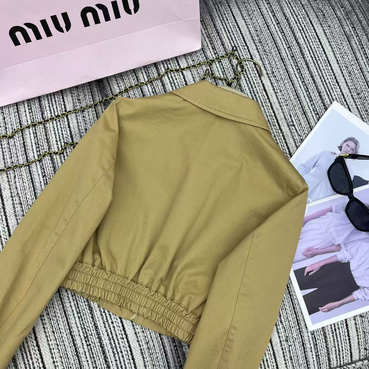 Miu Miu Conjunto de Falda y Chaqueta Corta con Bordado y Cierre 9 i1753526328042 1004 0 7