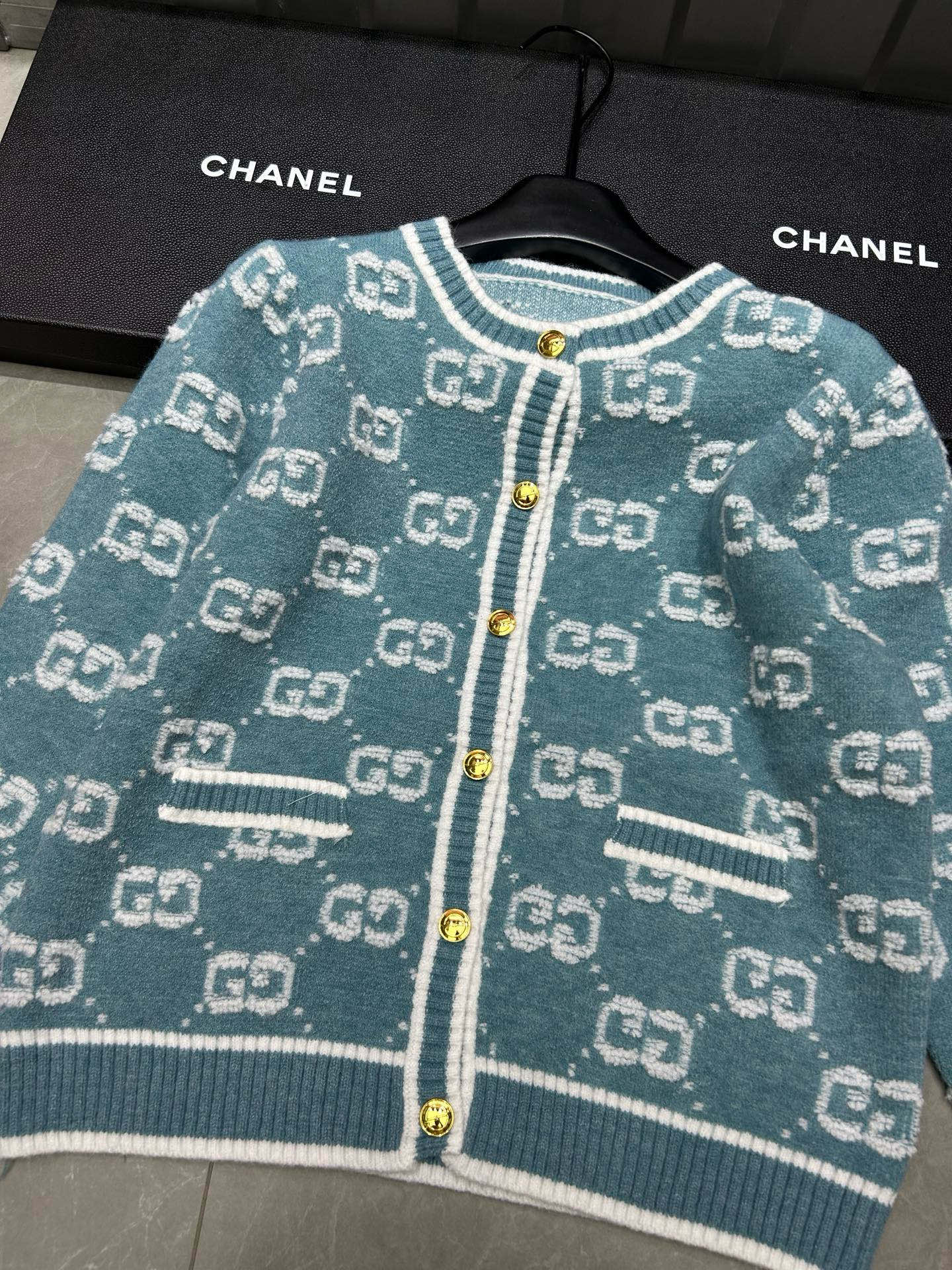 Cárdigan de Punto Gucci con Motivo de Diamante y Logotipo Doble G 8 i1753526649214 8628 0 6
