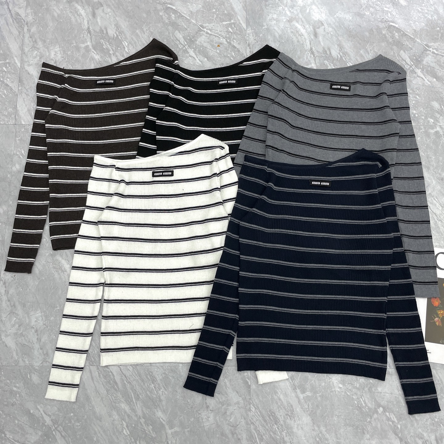 NO:469173,Miao Miao's long sleeves with slanted shoulders, alexander wang19860909缪缪斜肩长袖,,alexander wang,Women's clothing