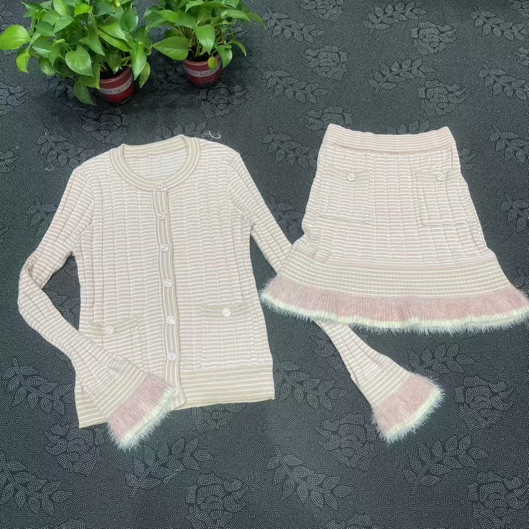 NO:469134,Little scented cardigan + skirt, skirts, alexander wang19860909小香毛摆开衫+半裙,,skirts,alexander wang,Women's clothing