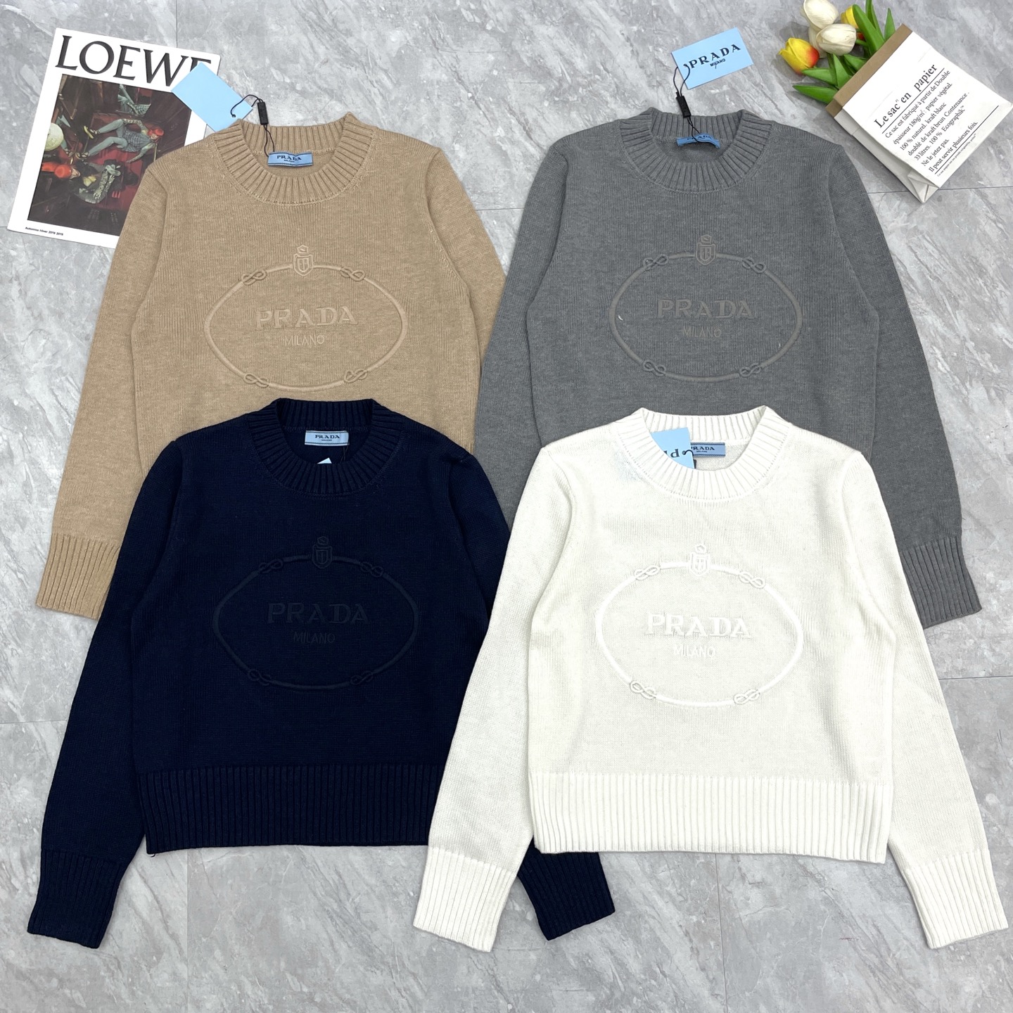 NO:569604,Prada handloom floral logo long sleeves,,prada,alexander wang19860909普拉达手摇花logo长袖,,prada,alexander wang,Women's clothing