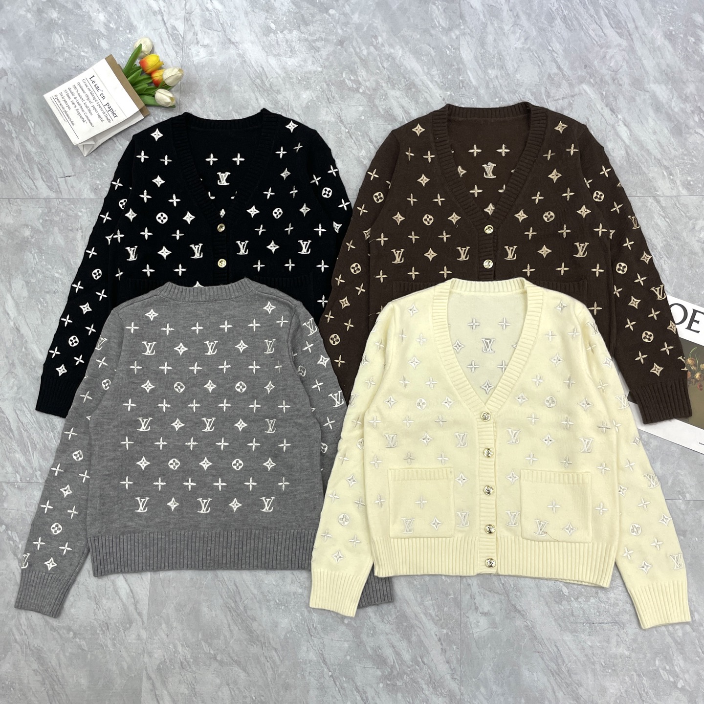 NO:570600,LV heavy industry embroidered v-neck cardigan, louis vuitton, alexander wang19860909LV重工刺绣v领开衫,,louis vuitton,alexander wang,Women's clothing