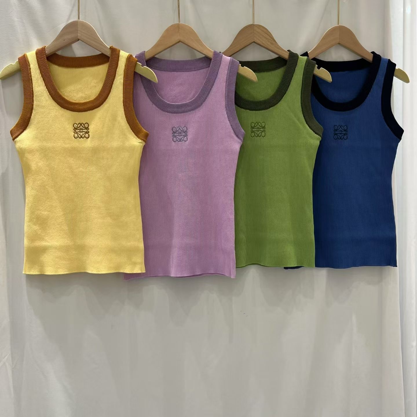NO:687237,Loewe color matching vest,,loewe,19860909罗意威拼色背心,,loewe,,Women's clothing