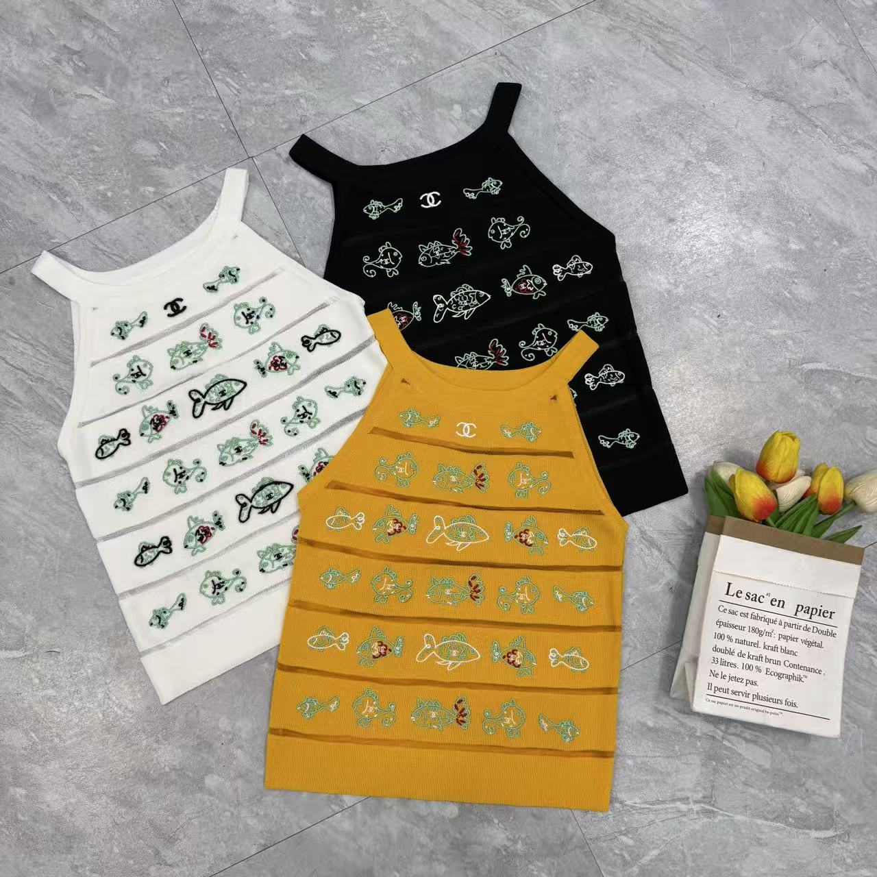 NO:747649,Xiaoxiang embroidered halter neck,19860909小香刺绣挂脖,,,Women's clothing