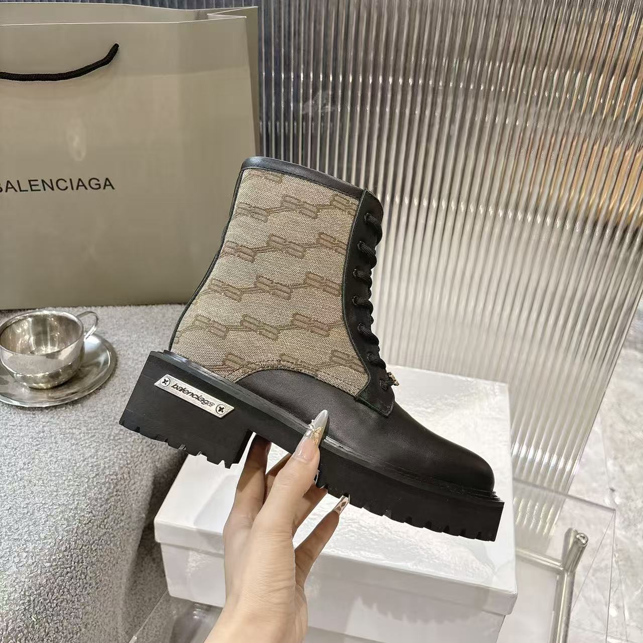 Balenciaga Women's Lace-up Ankle Boots Designer Runway Fashion 2025 7 i1756092348230 4708 0 5