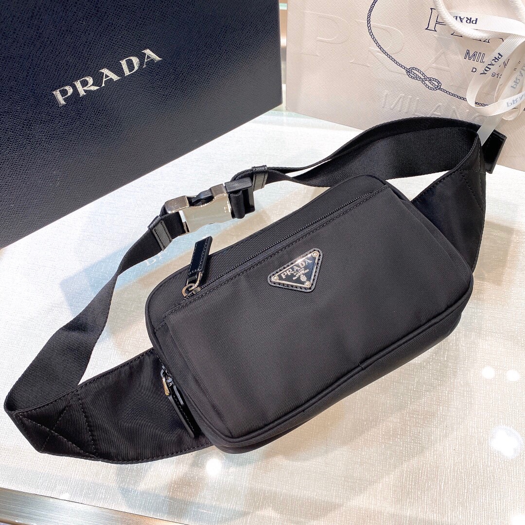 Valextra Classic Handcrafted Luxury Leather Shoulder Bag Ref 2