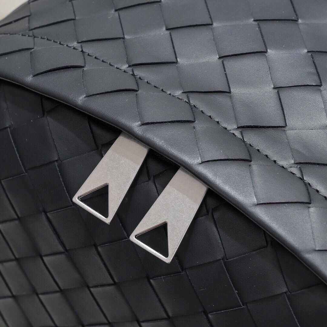 葆蝶家 Bottega Veneta 高级成衣风衣外套及大衣服饰 #0268D835 4