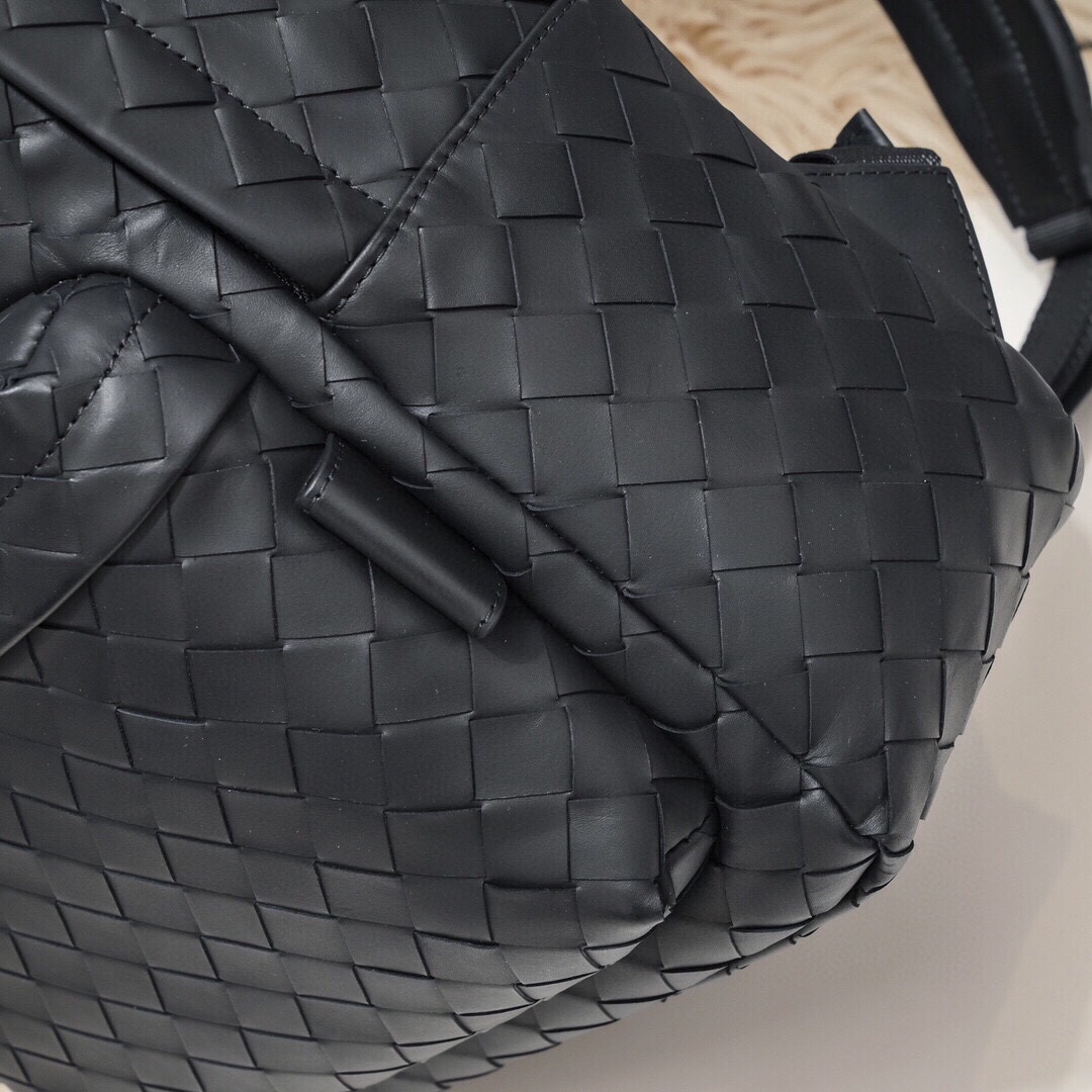 葆蝶家 Bottega Veneta 高级成衣风衣外套及大衣服饰 #0268D835 5