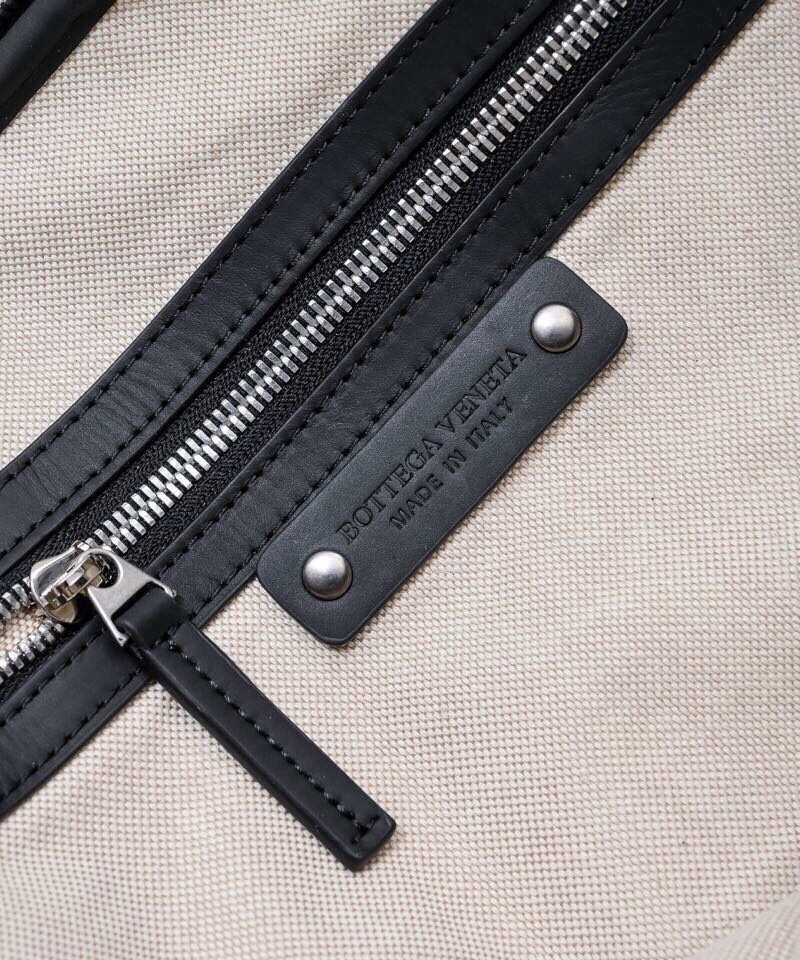 Bottega Veneta Luxury Handbag Collection 8