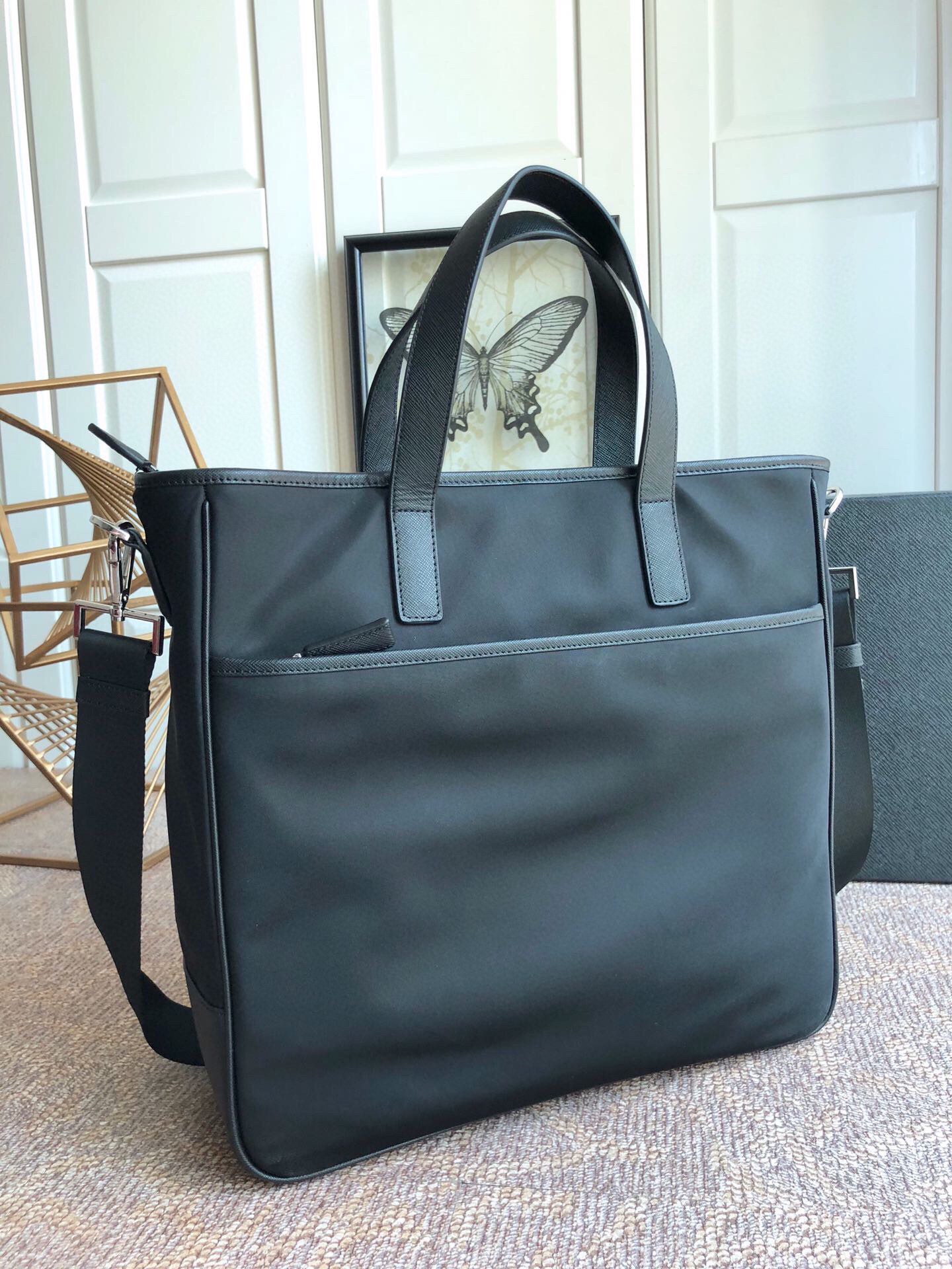 Fendi Classic Handcrafted Luxury Leather Shoulder Bag Ref.8C12F586 3