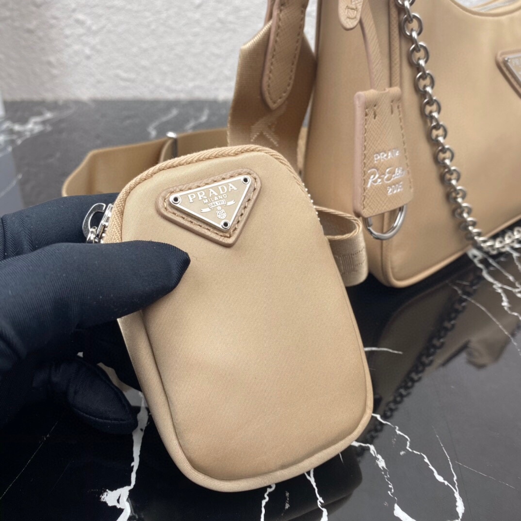 普拉达 Prada 高级成衣风衣外套及大衣服饰 #3A723750 3