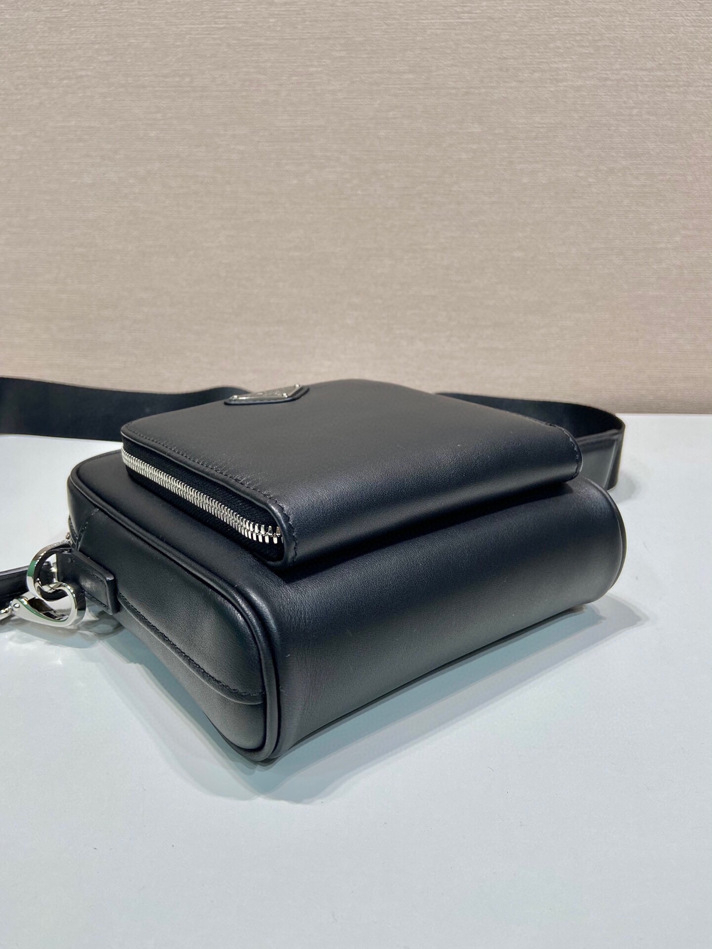 Ferragamo Classic Handcrafted Luxury Leather Shoulder Bag Ref.92BBB8EF 5