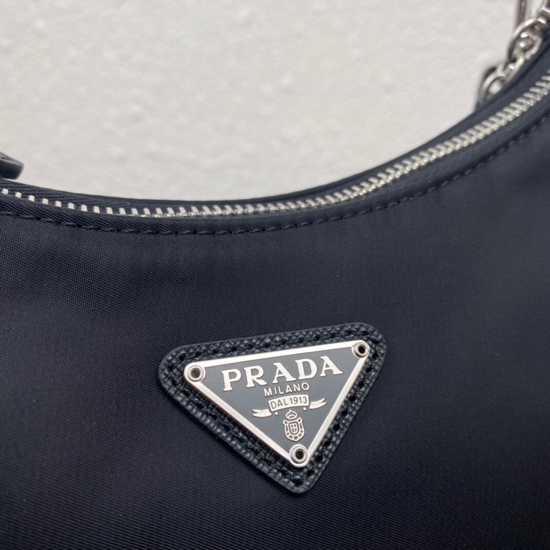 普拉达 Prada 高级成衣风衣外套及大衣服饰 #5E3195B2 3